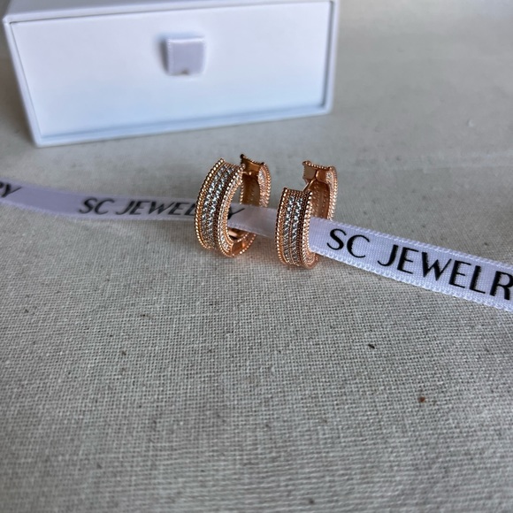 Hoop Earrings 18k Gold Color Luxury Waterproof Jewelry - Picture 2 of 6